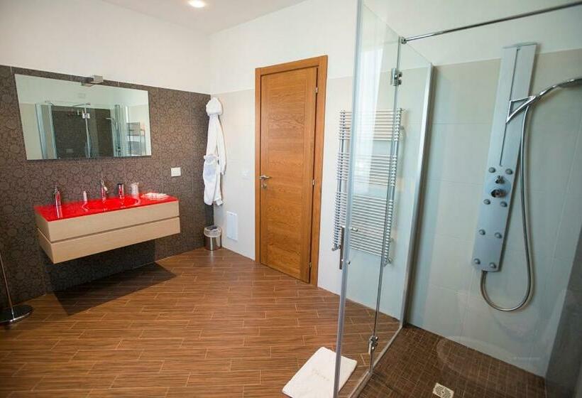 اتاق سوپریور, Radici Resort