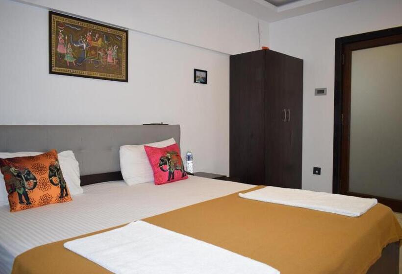 اتاق لوکس با تخت بزرگ, Athi Resorts