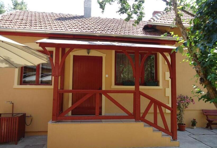 استودیوی استاندارد, Prenoćište Vila Stara Breza