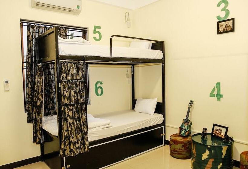 تختخواب در اتاق مشترک, Dmz Hostel