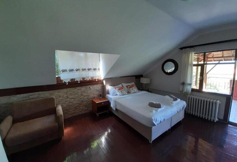 Suite with Terrace, Butik  Masukiye