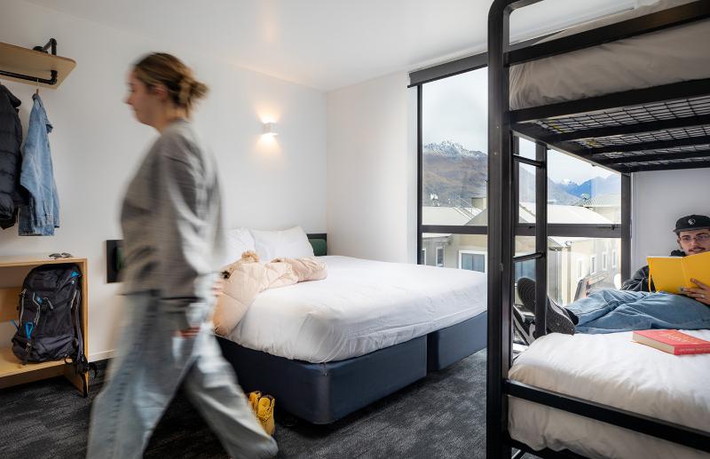 اتاق خانوادگی, Lylo Queenstown