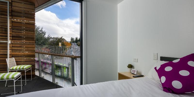 اتاق استاندارد با بالکن, Lylo Queenstown