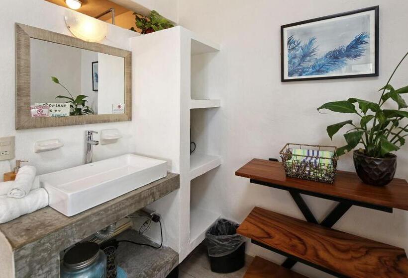 اتاق لوکس با بالکن و چشم‌انداز دریا, Vista Oceana Sayulita