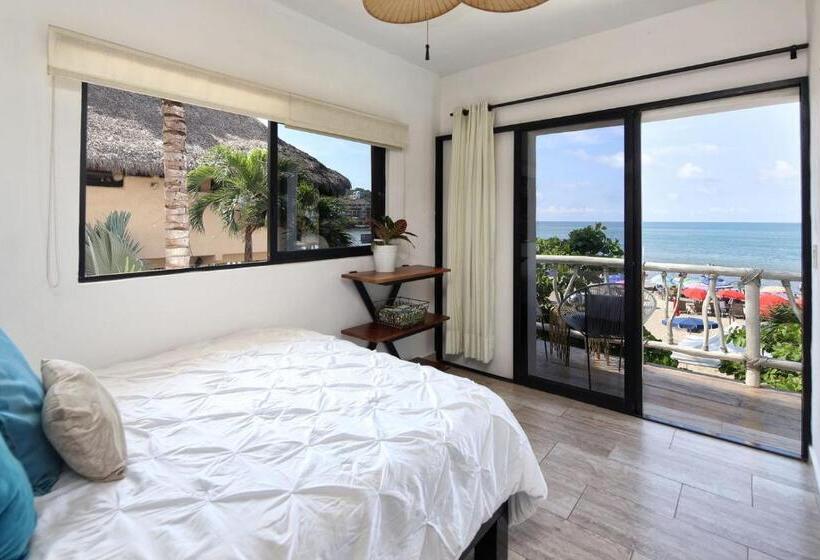 اتاق لوکس با بالکن و چشم‌انداز دریا, Vista Oceana Sayulita