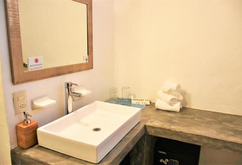 اتاق لوکس با چشم‌انداز دریا, Vista Oceana Sayulita