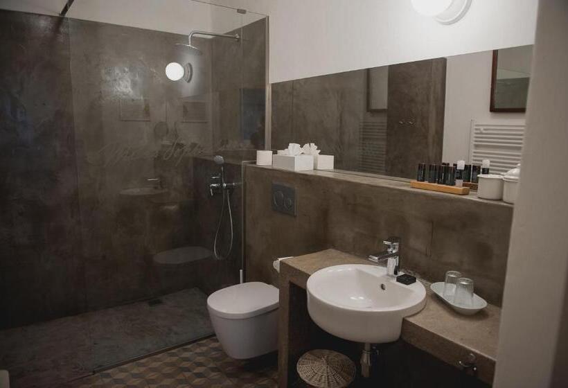 اتاق لوکس سه تخته, Miss Sophie S Olomouc  Boutique