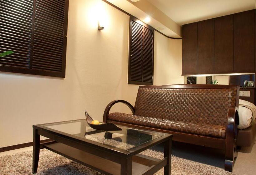 اتاق استاندارد با وان آب گرم, Rplus   Adults Only