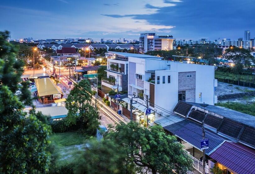 اتاق خانوادگی, Livotel Hotel Hua Mak Bangkok