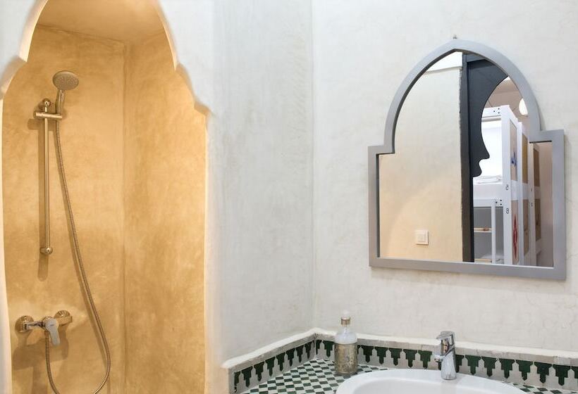 اتاق اکونومی, The Central House Marrakech Medina