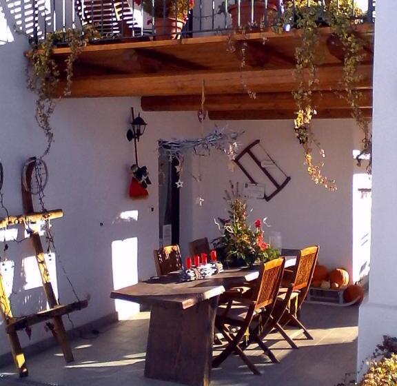 اتاق استاندارد سه نفره, Bed And Breakfast Ca D'pandin