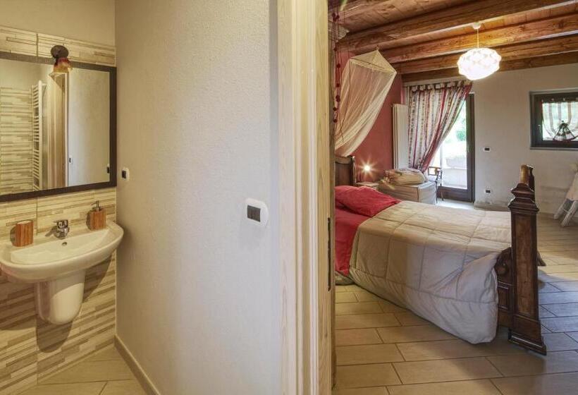 اتاق استاندارد سه نفره, Bed And Breakfast Ca D'pandin