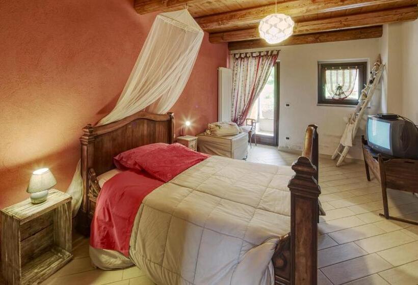 اتاق استاندارد سه نفره, Bed And Breakfast Ca D'pandin