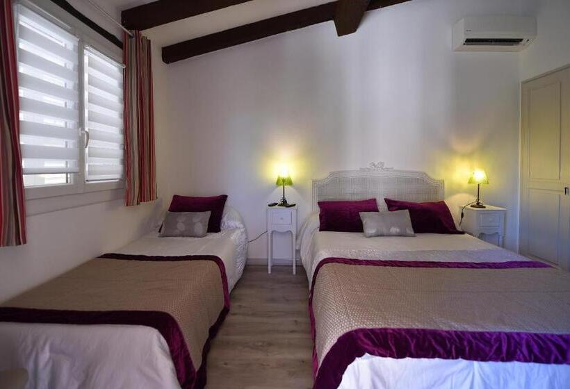 اتاق استاندارد سه نفره, Domaine De Foresta