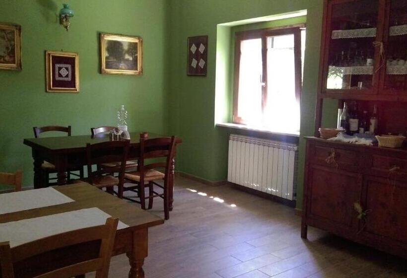 اتاق استاندارد, Il Giardinaccio Agriturismo