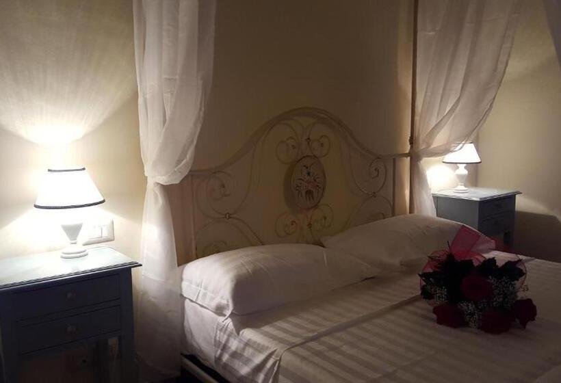 اتاق سوپریور با تخت بزرگ, Dimora Fra' Giovanni B&b Relais
