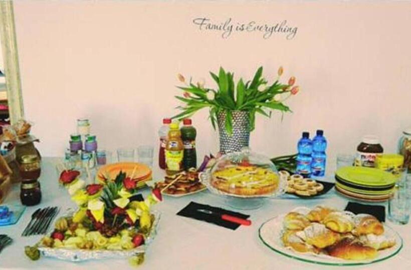 اتاق استاندارد سه نفره, Elegance B&b
