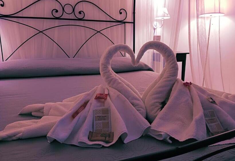 اتاق استاندارد با وان آب گرم, Elegance B&b