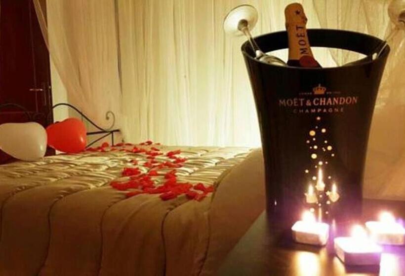 اتاق استاندارد با وان آب گرم, Elegance B&b