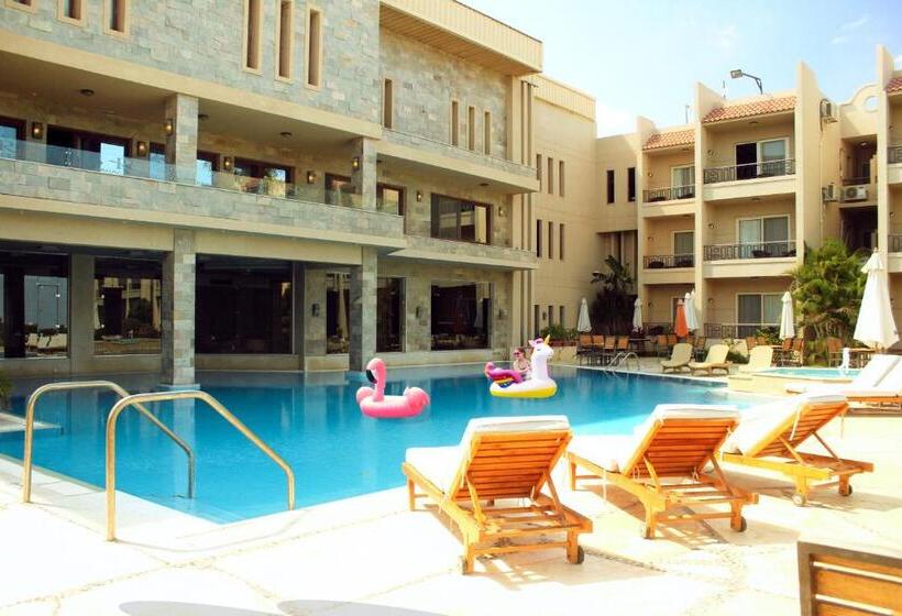 سوییت سوپریور, Panacea Suites