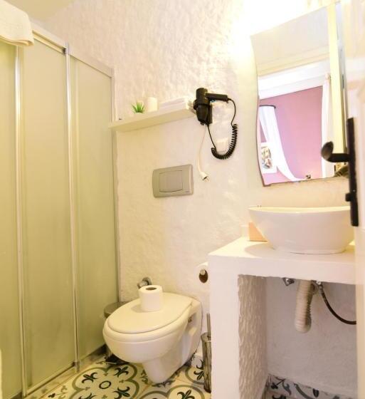 اتاق سوپریور چهار تخته, Maison D Azur Alaçatı