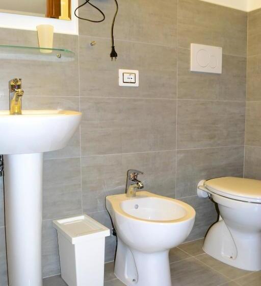 اتاق استاندارد سه تخته با بالکن, Sogni D Oro   Guest House
