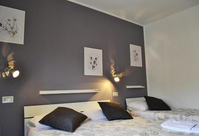 اتاق استاندارد سه تخته با بالکن, Sogni D Oro   Guest House