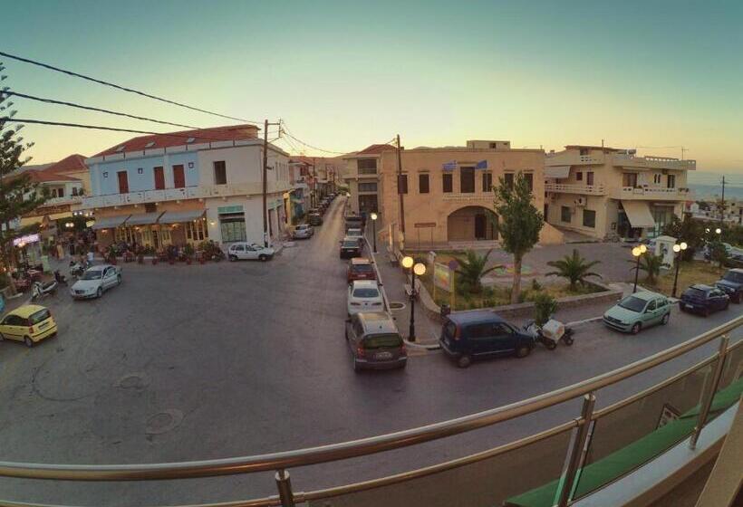 اتاق سوپریور چهار تخته, Castell