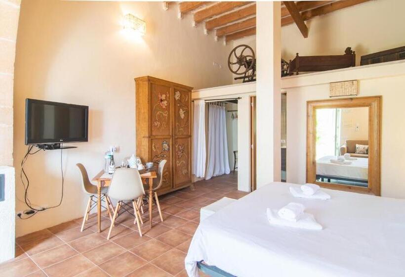 Superior studio with terrace, Finca Agroturismo Es Pujol