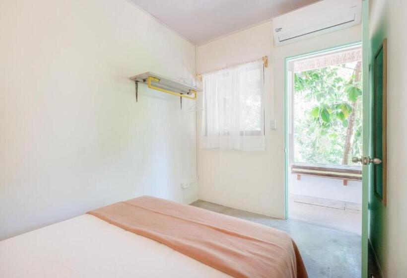 اتاق پایه با سرویس بهداشتی مشترک, Selina Manuel Antonio   Hostel