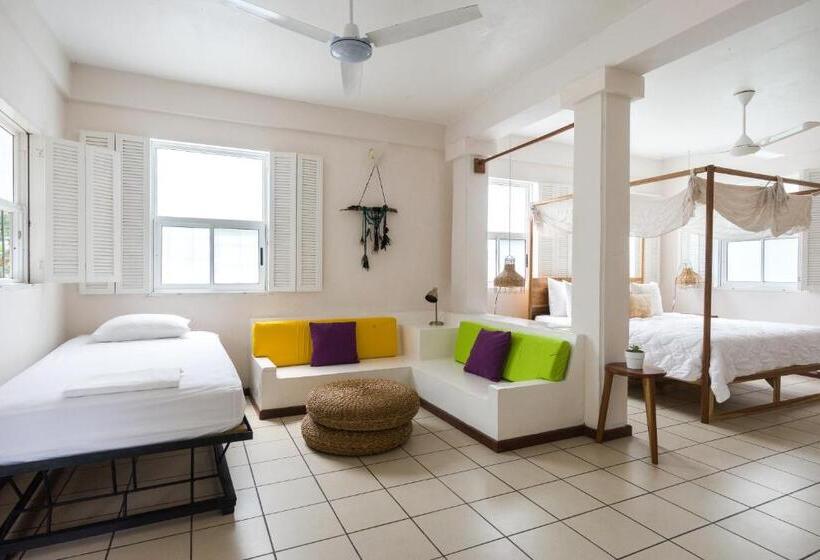 سوییت, Selina Manuel Antonio   Hostel