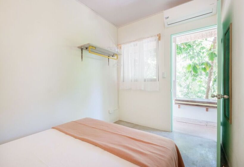 اتاق پایه با سرویس بهداشتی مشترک, Selina Manuel Antonio   Hostel