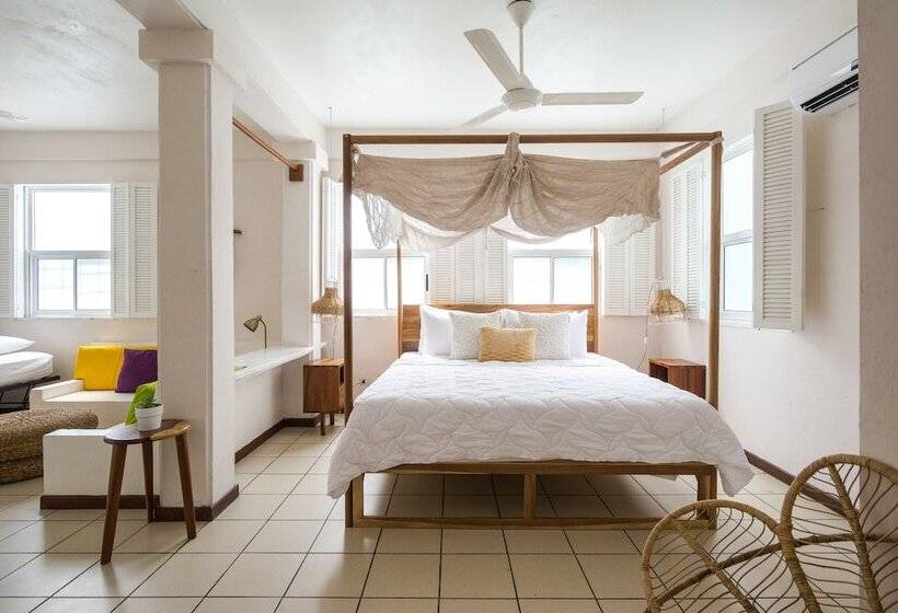 سوییت, Selina Manuel Antonio   Hostel