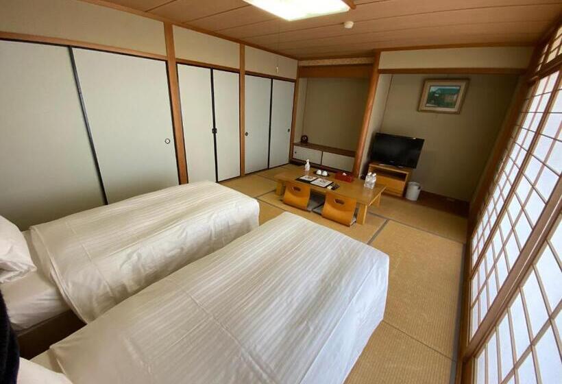 اتاق استاندارد چهار تخته, Nankishirahama Hotel Akariya