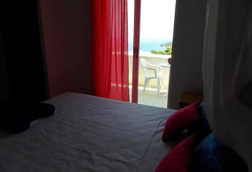 1 Bedroom Apartment Sea View, Eri Studios