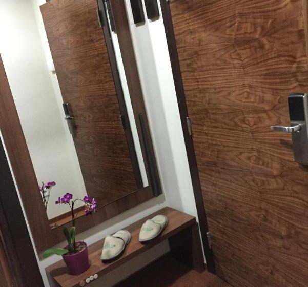 اتاق استاندارد, Oaza