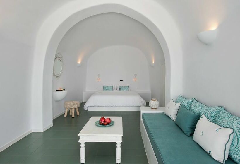Superior studio with view, Villa Irini Fira  Adults Only