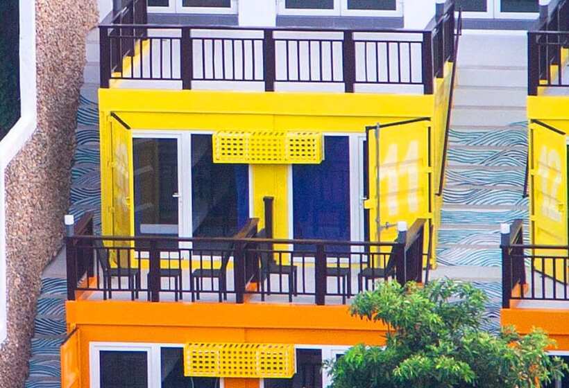 تختخواب در اتاق مشترک, Chillax Boracay