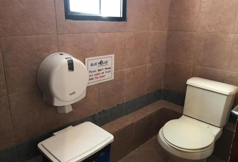اتاق اکونومی, Blue House Youth Hostel