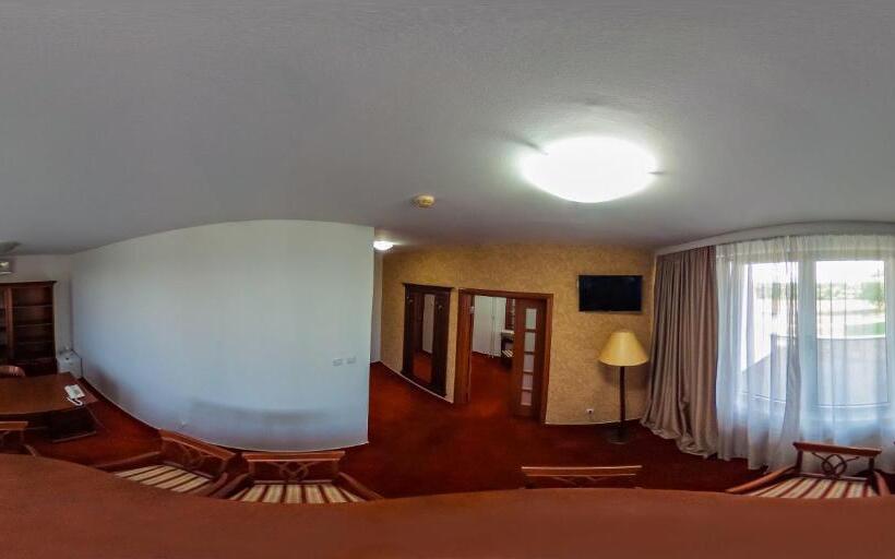 سوئیت پرزیدنت, San Terme Laktaši