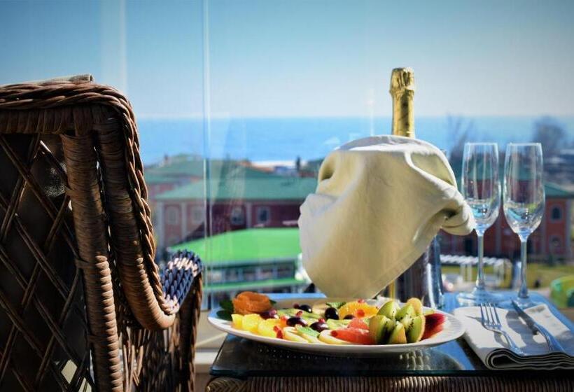 اتاق خانوادگی با چشم‌انداز دریا, Eco Therma Village   Mineral Pool & Spa & All Inclusive