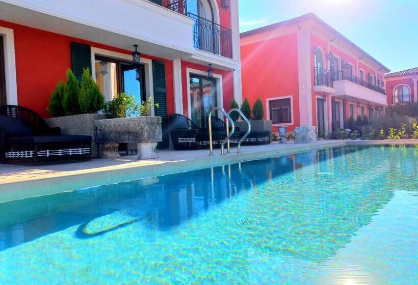 ویلای یک اتاق خوابه با استخر شنا, Eco Therma Village   Mineral Pool & Spa & All Inclusive