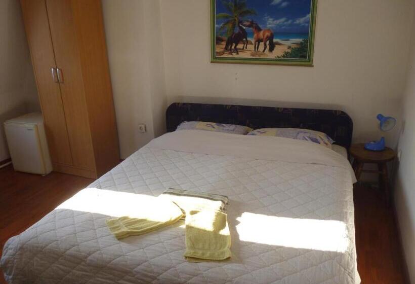 اتاق خانوادگی, Apartmani I Sobe Okuka