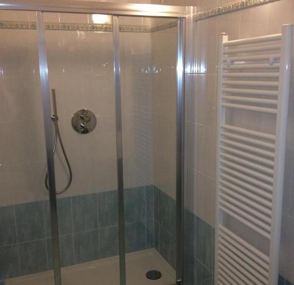 اتاق استاندارد, B&b Teatro Ristori Verona
