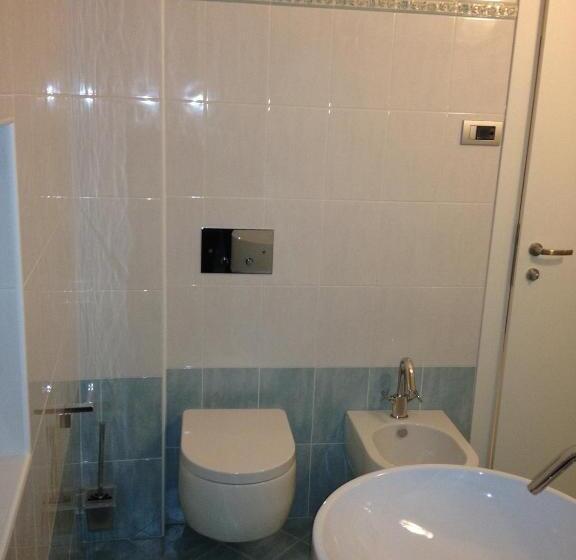 اتاق استاندارد, B&b Teatro Ristori Verona