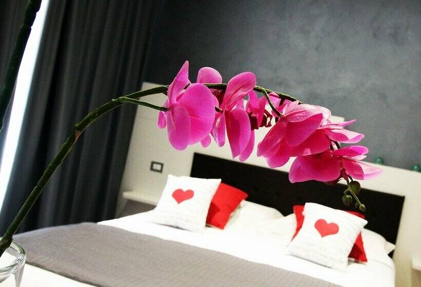 اتاق لوکس با بالکن, B&b Verona S Inn