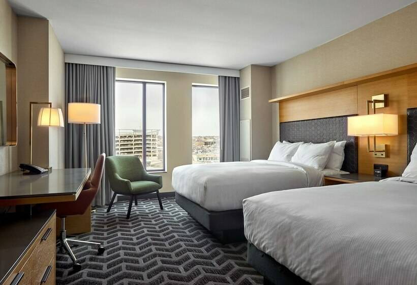 اتاق استاندارد با 2 تخت دوبل, Hilton Des Moines Downtown