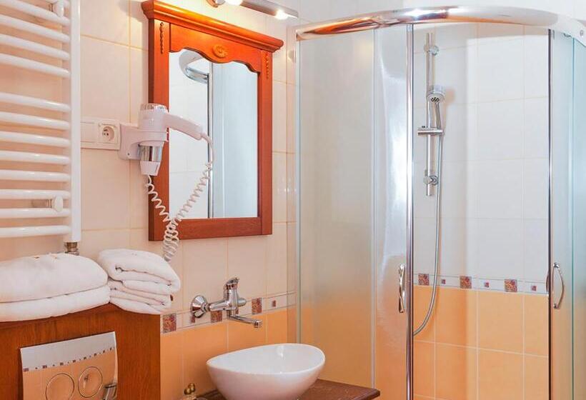 اتاق استاندارد, Korona