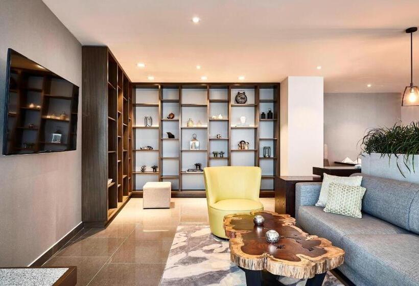 سوئیت اجرایی با تخت کینگ, Marriott Santa Cruz De La Sierra