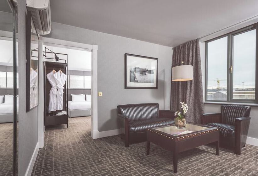 سوییت سوپریور, Titanic Hotel Belfast
